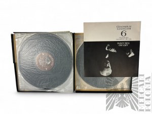 USA - Box of Seven Vinyl Discs of Arturo Toscani and the NBC Symphony Orchestra, Nine Beethoven Symphonies, RCA Victor Red Seal LM-6901.
