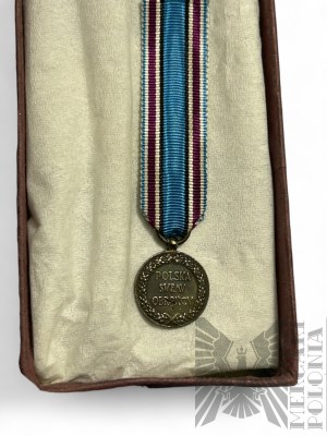 France(?) - Miniature of the Medal for the Polish-Bolshevik War 1919-1921 Poland to Its Defender.