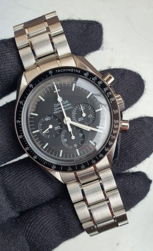 OMEGA SPEEDMASTER PROFESSIONAL MOONWATCH 31130423001005