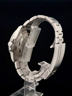 ROLEX SUBMARINER DATE 126610LV