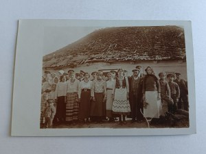 PHOTO NEW SACZ, GROUP OF PEOPLE IN FRONT OF A HOUSE, REGIONAL COSTUMES