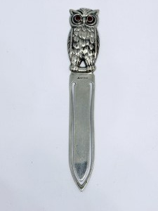 Silver bookmark in the shape of an owl