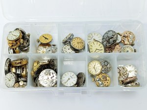 Set of about 50 mechanisms for women's wristwatches