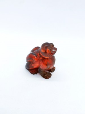 Hand carved transparent natural Baltic amber frog/frog figurine