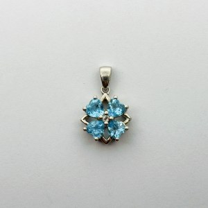 Pendentif en argent avec topazes blanches et bleues