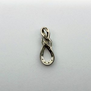 Pendentif en argent avec des diamants d'environ 0,13 ct.