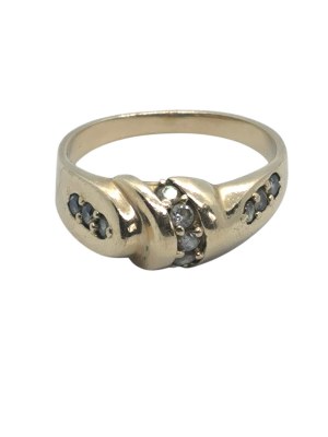 585/14K gold ring with zircons