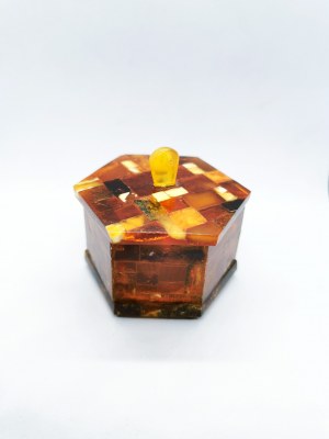 Art Deco trinket box in Baltic amber