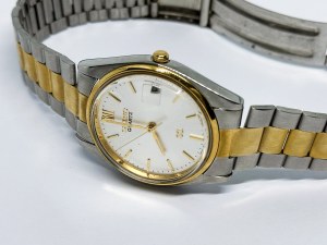 Seiko Quartz 33 mm men's watch