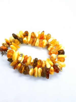 Natural polished Baltic amber necklace with silver clasp