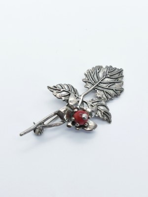 Brooch with coral, silver
