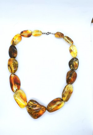 Necklace of transparent natural Baltic amber with silver clasp