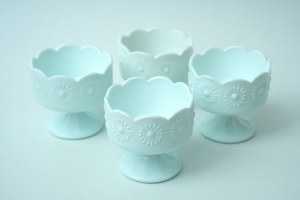 4 Glass cups , 