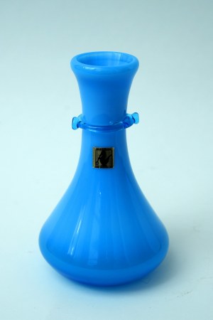 Glass vase with tag - KIS