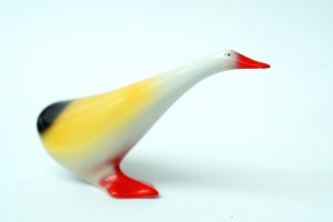 Porcelanowa figurka ,,Kaczka krocząca'' - B. Strojek - ZPS Krzysztof