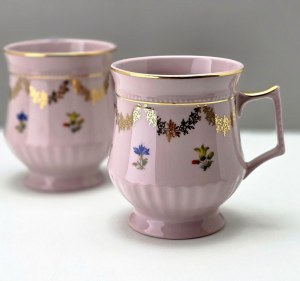 A pair of pink porcelain mugs by Thun - 1990s