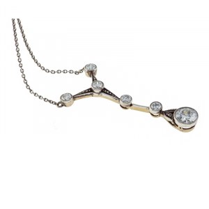 Collier, début du 20e siècle.