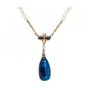 Collier, milieu du 20e siècle.
