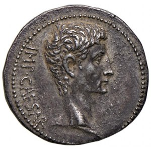 Augusto (27 a.C.-14 d.C.) Cistoforo (zecca incerta in A...