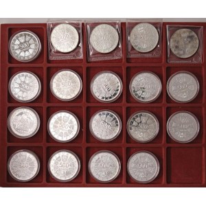 AUTRICHE Lot de dix-neuf pièces de 500 Schilling fond...