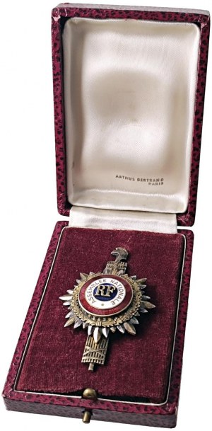 FRANCE Republic Undated brooch (late 19th cent.) As...