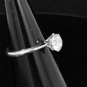 0.5 CT F/VS1 GOLD SOLITAIRE RING - TF LAB5