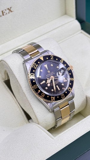 ROLEX GMT MASTER MODEL 1675