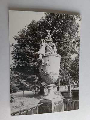 POSTCARD PRL WARSAW BATHROOMS PARK SCULPTURE