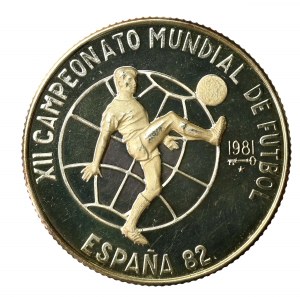 Cuba, 5 peso, 1982. soccer (589)