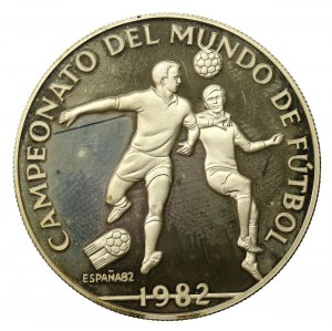 Panama, 10 Balboas, 1982 Football (600).