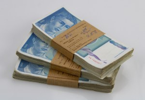 Yugoslavia, 500 dinar 1990. 3 x Pack of 100 pcs. Total 300 pcs. (854)
