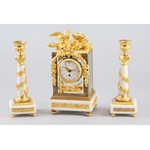 FIRMA BRACIA ŁOPIEŃSCY (founded 1862), Cabinet clock with a pair of candlesticks