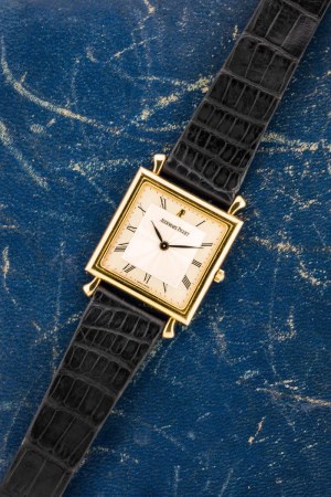 Watches - Audemars Piguet Edward Piquet shaped u...