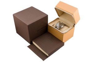 Watches - Louis Vuitton Chronometer Ref. Q102M ann...