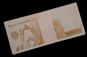 Venezuela. 1 Million Bolivares 2020 Consecutive Bundle 100 Pieces