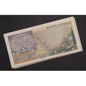 Italy. 1983 2000 Lire 49 Pieces