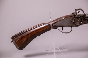Rifle with circular lock, 17th/18th century.