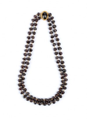 Garnet gold necklace