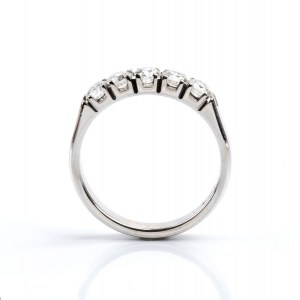 Gold diamond veretta ring