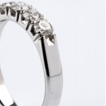 Gold diamond veretta ring