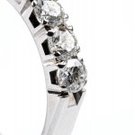 Gold diamond veretta ring