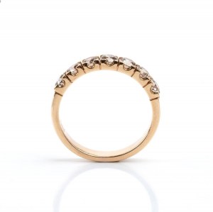 Gold diamond ring