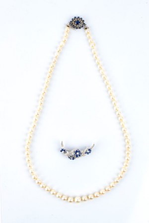 Pearl necklace and gold brooch with diamonds and sapphires