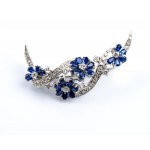 Pearl necklace and gold brooch with diamonds and sapphires