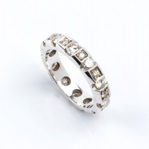 Gold diamond Eternity ring