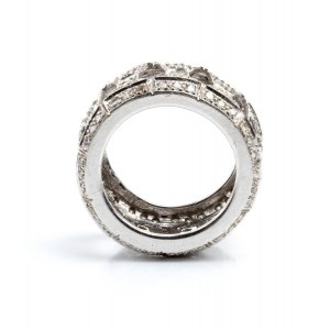 Gold diamond openwork band ring