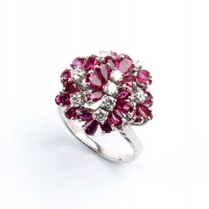 Gold rubies and diamonds ring