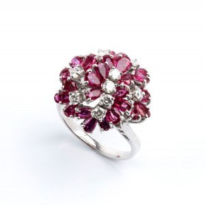Gold rubies and diamonds ring