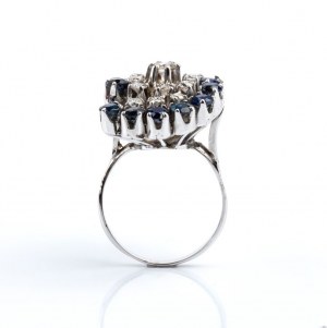 Gold ring with diamonds and sapphires