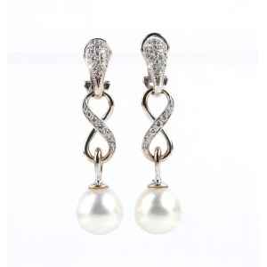 Pair of diamond and pearl pendant ear clip